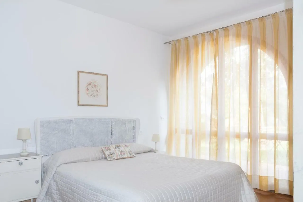 Agriturismo Podere Rondinaio Лампореккьо 2*,  Италия